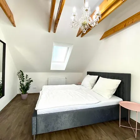 Novy Stylovy Blizko Sazavy Apartment